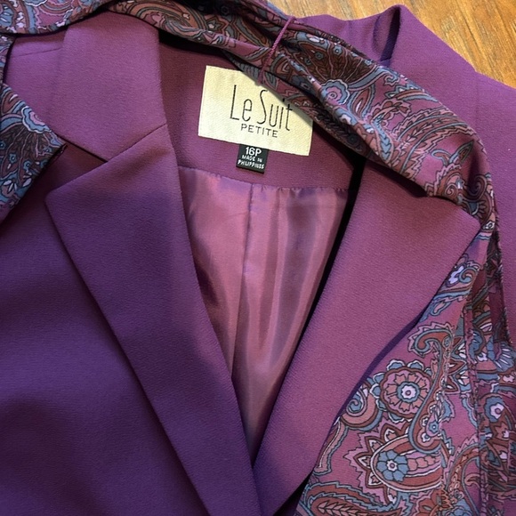 Vintage Le Suit Blazer and Skirt Combo With Paisley Scarf Women’s Size 16P - Picture 6 of 8